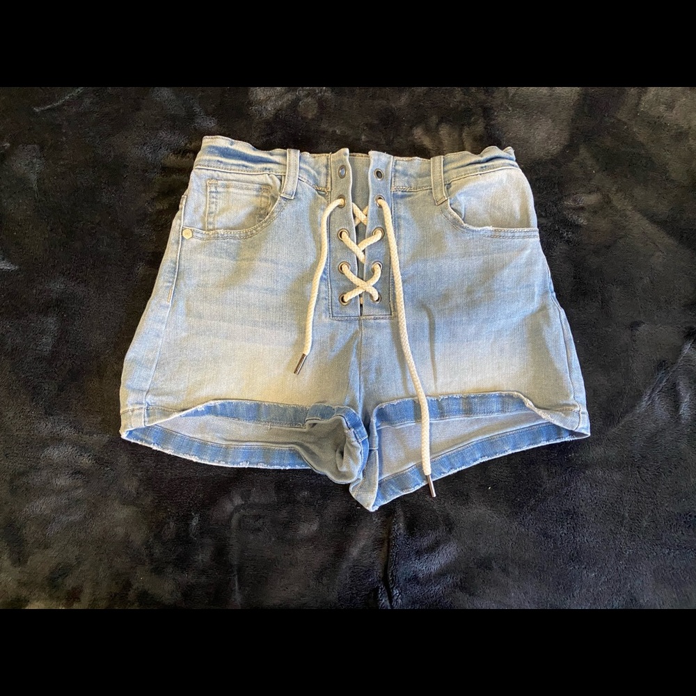 Lace up Shorts